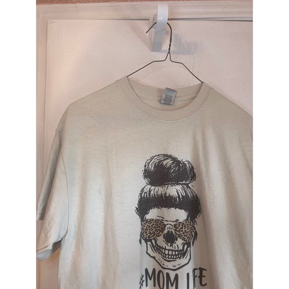 Gliden M Crew Neck Graphic Tee #momlife skull bun leapord glasses - Picture 3 of 5